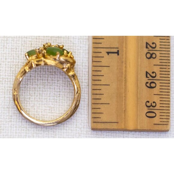 Size 8, Vintage Art Nouveau Green Stones Gold Tone Ring - A23 - Picture 3 of 3